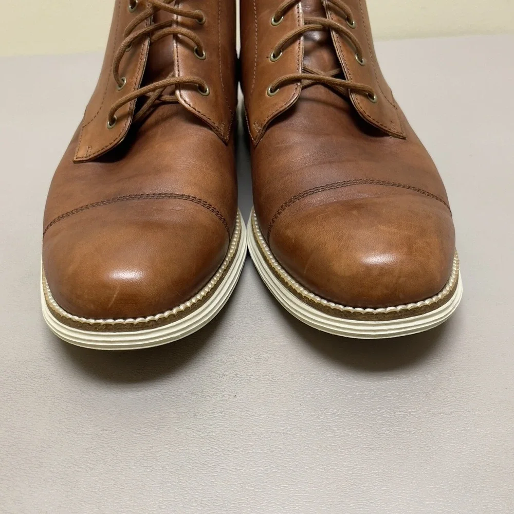 COLE HAAN Grand OS Boots Men 10.5 M Brown Leather Chukka‎ Cap Toe Lace Up Shoes